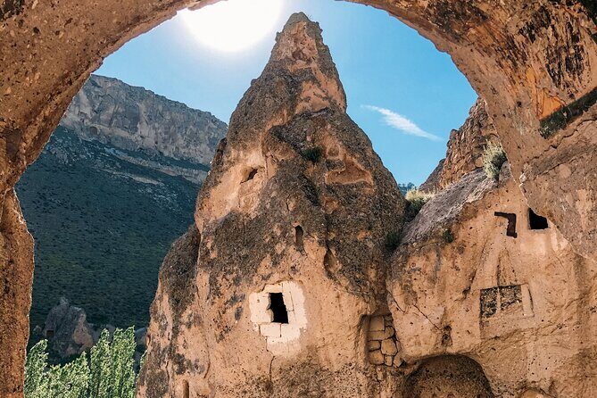 Small Group Green Tour - Ihlara Valley for about two hours: walking that gives context