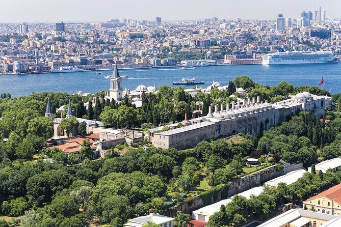 Small Group: Hagia Sophia Tickets Included Best of Istanbul Tour - Grand Bazaar for 2 hours: guided browsing in the maze
