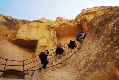 Small Group Red Tour Experience in Cappadocia - Stop 1: Uchisar Rock Castle and the highest-point views