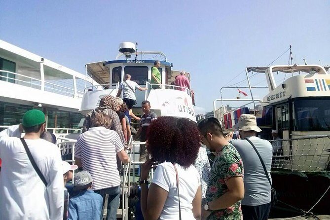 Sunset boat trip on the Bosphorus and Golden Horn - Commentary in English: helpful context, not a nonstop lecture