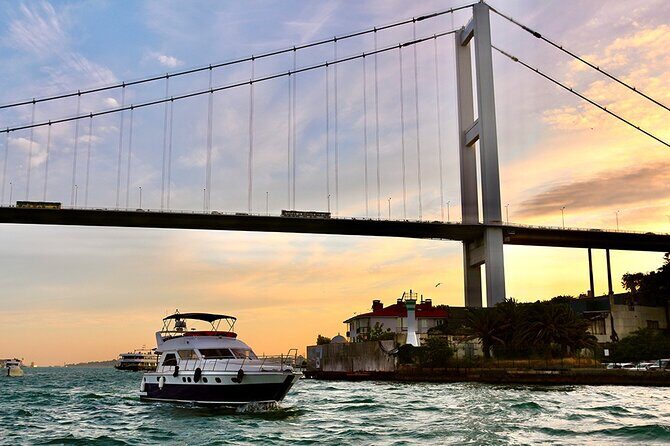 Sunset Bosphorus Yacht Tour in Istanbul - Why a sunset cruise feels like Istanbul cheating