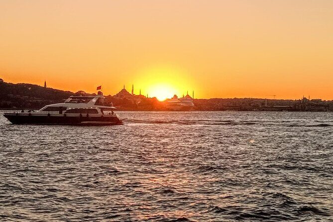 Sunset Cruise with Dinner in Bosphorus - Golden Horn to Eminönü: bridges, bazaars, and Ottoman ceramics