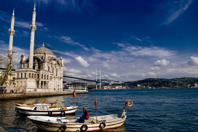 Sunset Cruise with Stop along Asia: Discover Istanbul's Bosphorus - Rumeli Hisarı and Anadolu Hisarı: fortress views that feel strategic