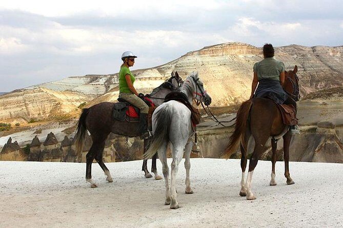 Sunset Horse Back Riding tour - Getting to the start: pickup, mobile ticket, and the 2-hour feel