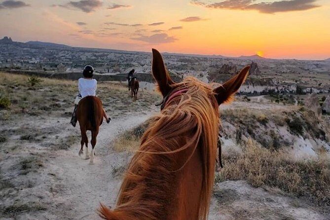 Sunset Horsebackriding-Tour through the Valleys of Cappadocia - Cross Church Cafe rest break: refreshments and horse time