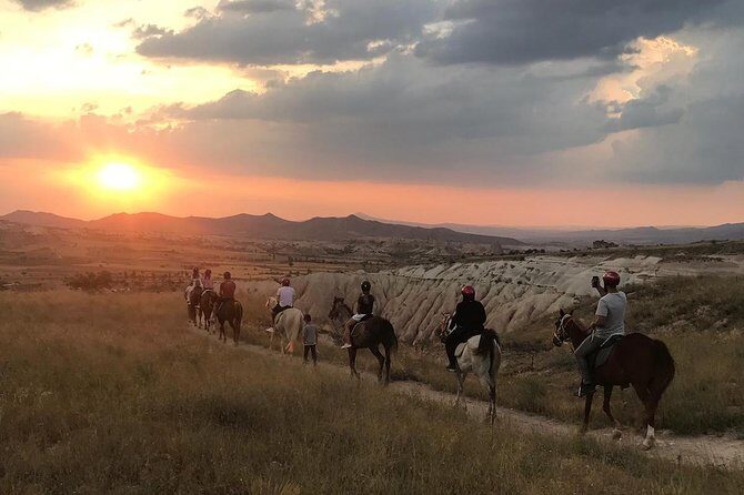 Sunset Horsebackriding-Tour through the Valleys of Cappadocia - What you’ll actually feel on the trail