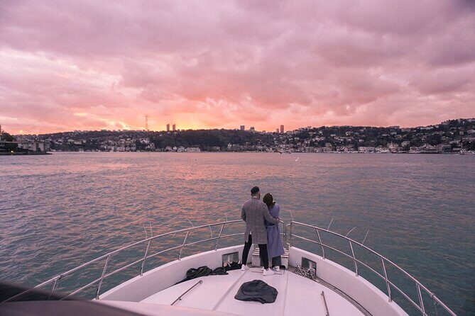 Sunset / Noon Bosphorus Cruise by Private Yacht - Why a private Bosphorus cruise feels like better value
