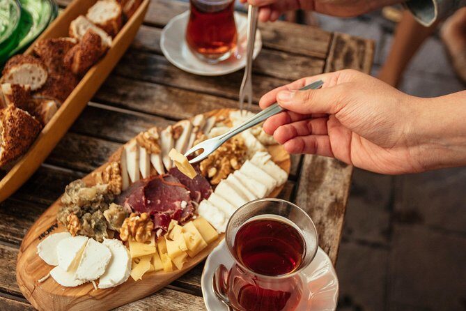 The Award-Winning PRIVATE Food Tour of Istanbul: The 10 Tastings - Meeting point, timing, and how to plan your half-day