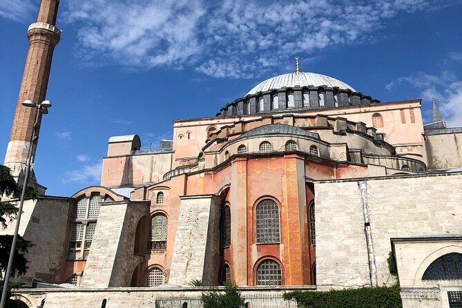 Topkapi Palace and Basilica Cistern Combo Tour in Istanbul - Basilica Cistern: Eerie Light and Underground Calm