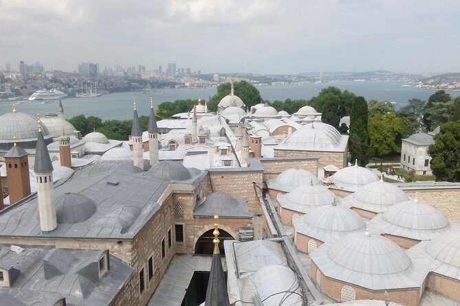 Topkapi Palace Harem Ticket & Tour-Prepay & Balance at meeting - After-Tour Time Inside Until Closing: Making the Most of Extra Hours