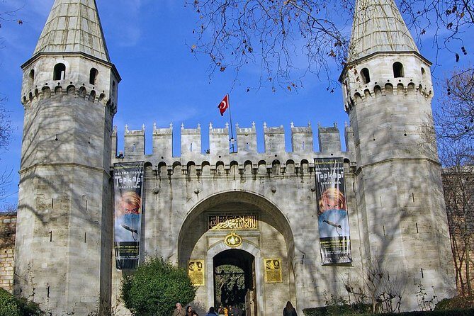 Topkapi Palace Skip-The-Line Entry with Guided Tour - Topkapi Palace: Why This Stop Matters in Istanbul