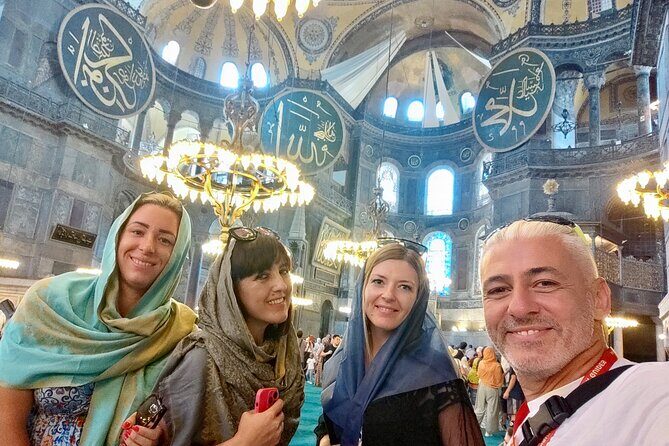 Topkapi Palace with Harem and Blue Mosque Guided Tour - From Blue Mosque to Topkapi: why this route works