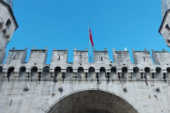 Topkapi Palace with Harem Walking Tour with Guide - Starting at Sultanahmet’s Fountain: Why 9:30 Works