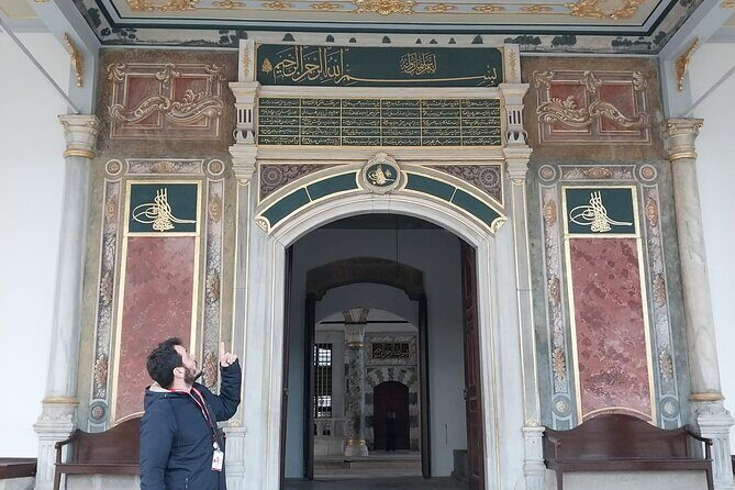 Topkapi Palace with Harem Walking Tour with Guide - Hagia Irene: Sacred Peace in Byzantine Stones