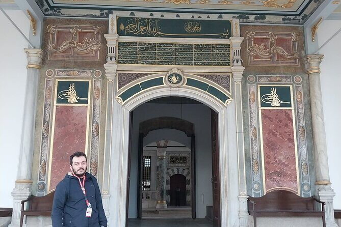 Topkapi Palace with Harem Walking Tour with Guide - The Walking Experience: 3 Hours 20 Minutes of Movement
