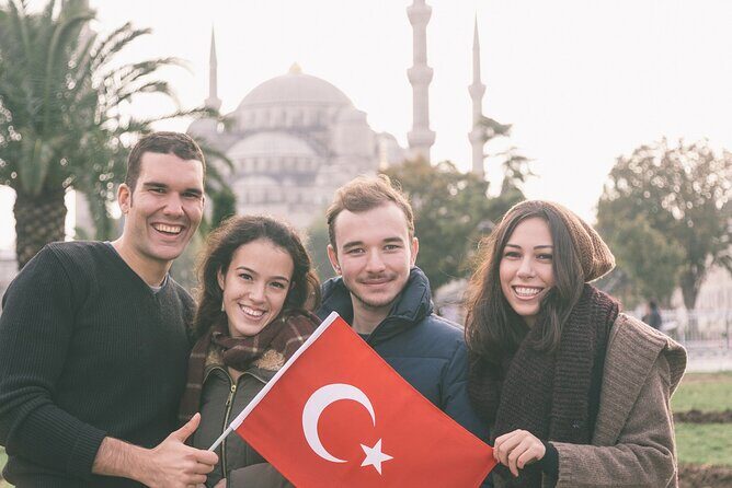 Tour to the Best Places in Istanbul in Spanish - Private - A beginner-friendly way to see Istanbul’s Old Town in one run