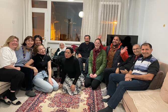 Traditional Family Dinner in Istanbul with with Eastern Family - Finding the meeting point near Sinanpaşa, Beşiktaş (and why timing matters)