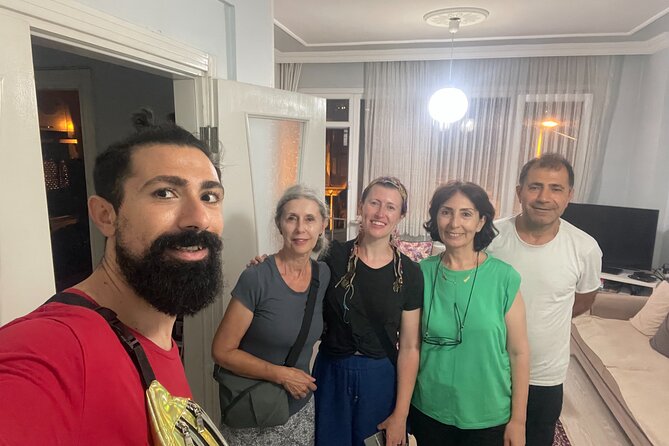 Traditional Family Dinner in Istanbul with with Eastern Family - Who should book this dinner (and who might pass)