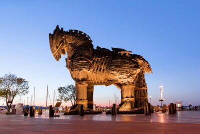 Troy Tour from/to Istanbul [incl. lunch] - Getting to Eceabat for lunch and the first reset
