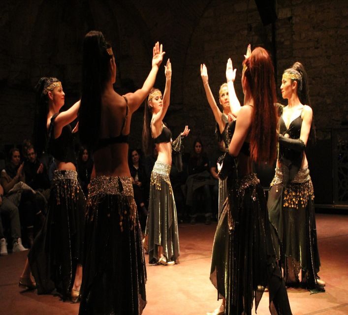 Turkish Night Show with dinner and unlimited drinks - The music onstage: oud, darbuka, and baglama