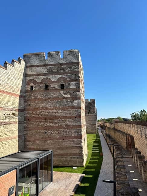 Walls of Contantinople and Blachernea Palace Tour - Walking the Walls of Constantinople: gate-to-horn perspective