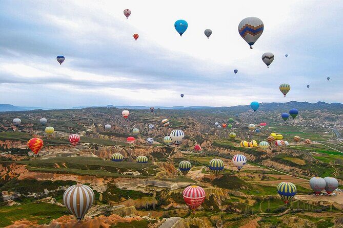Watching Balloons on Cappadocia Sky(People Have Fear of Heights) - Panoramic Balloon Views Over Cappadocia: Getting the Shot Without Heights