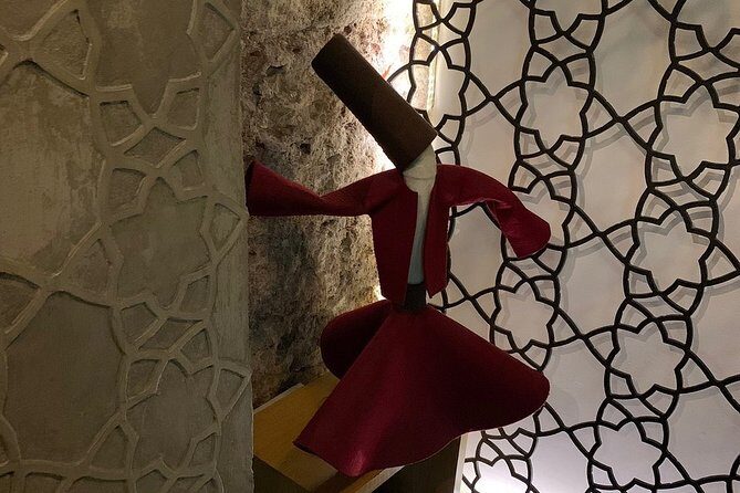 Whirling Dervish Ceremony: Go on a Spiritual Journey - Hodjapasha Dance Theater: a former bathhouse feel in Sirkeci